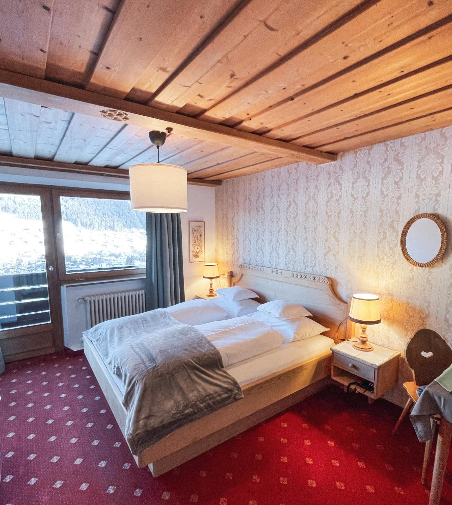 אורטיסיי Hotel Pradell מראה חיצוני תמונה